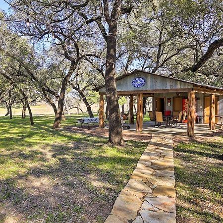 Riverfront Blanco Home With Shaded Porch And Hot Tub Bagian luar foto