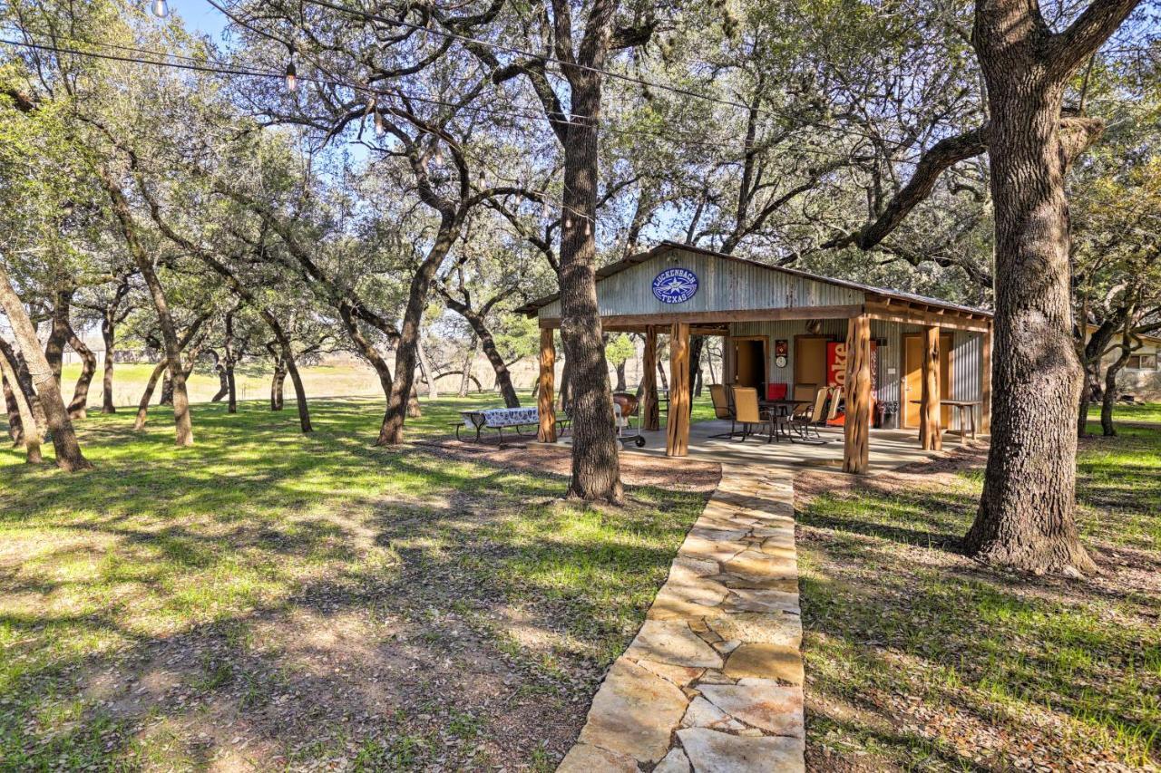 Riverfront Blanco Home With Shaded Porch And Hot Tub Bagian luar foto